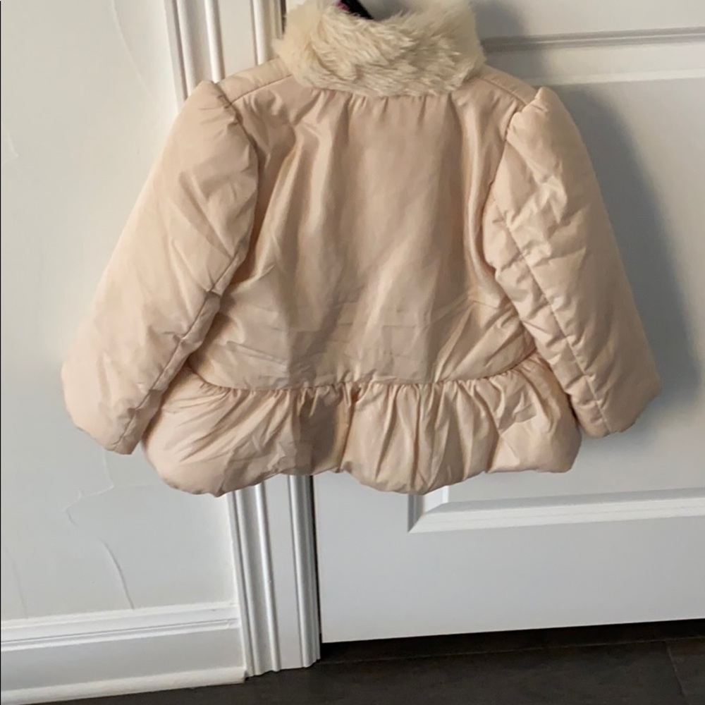 Girls cream bow button up puffer jacket - Picture 6 of 6